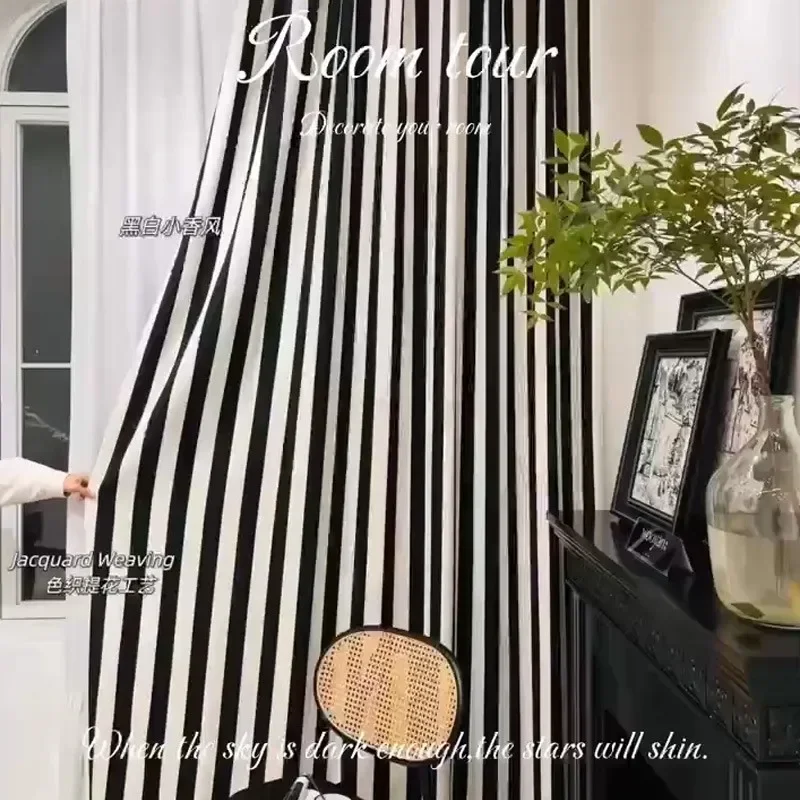 Vertical Striped Black and Whi - Home Fragrance French recension och pris