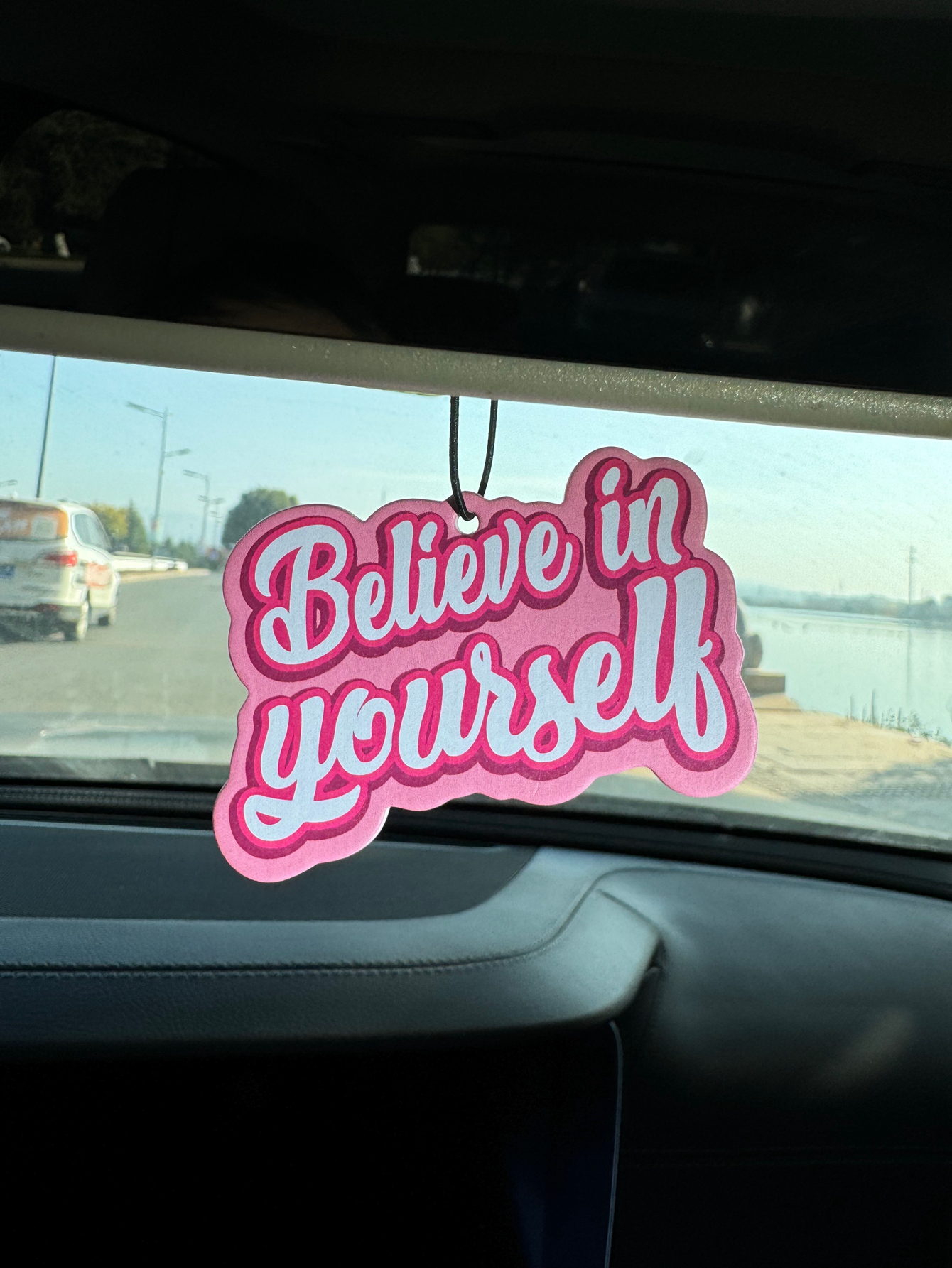Believe in Yours, Freesia Fres - Fragrance Your Home recension och pris